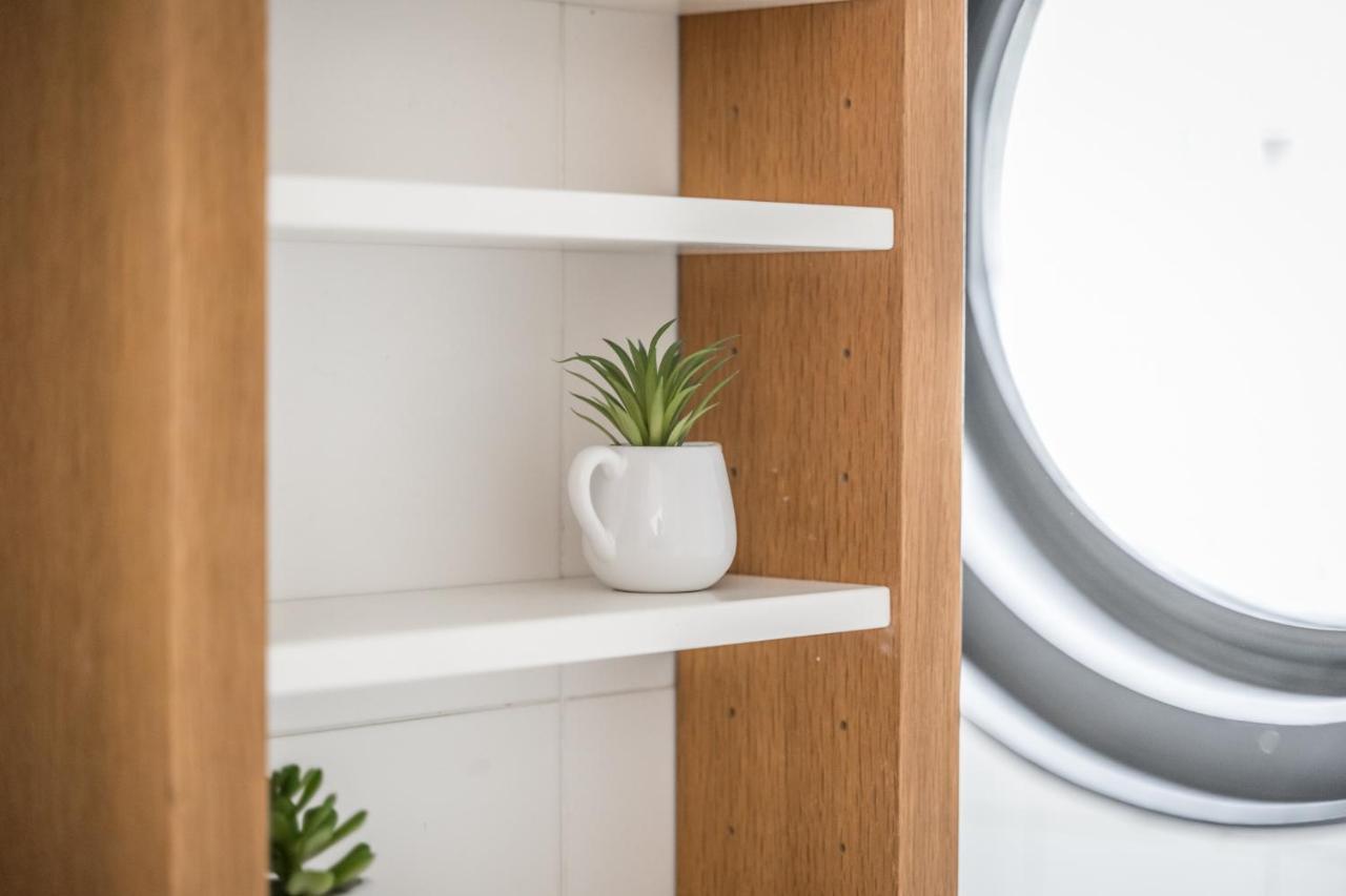 The Orange Attic - Navigli Area Apartment มิลาน ภายนอก รูปภาพ