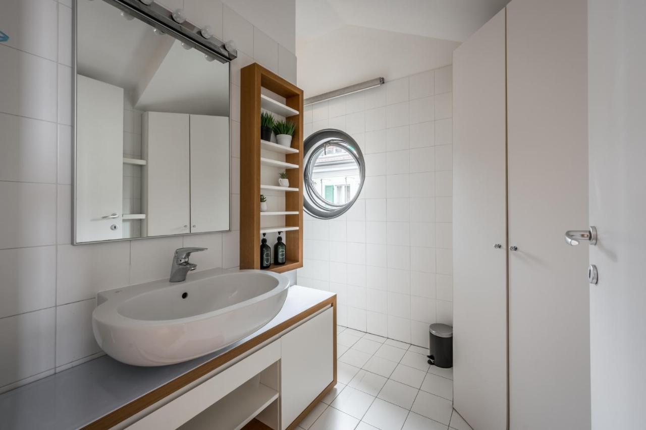 The Orange Attic - Navigli Area Apartment มิลาน ภายนอก รูปภาพ